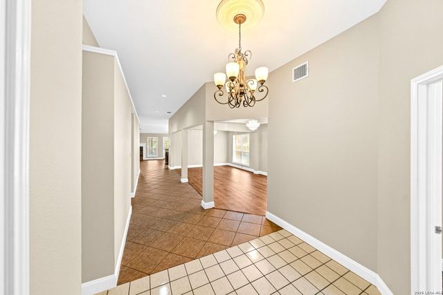 4011 LEGEND RANCH DR, San Antonio, TX 78230