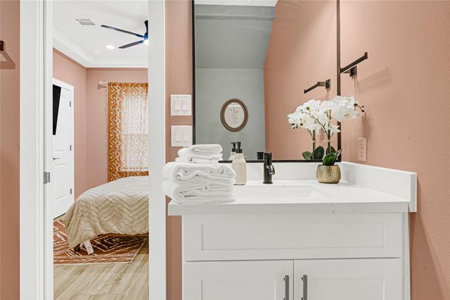 3834 Mount Pleasant Street, Houston, TX 77021