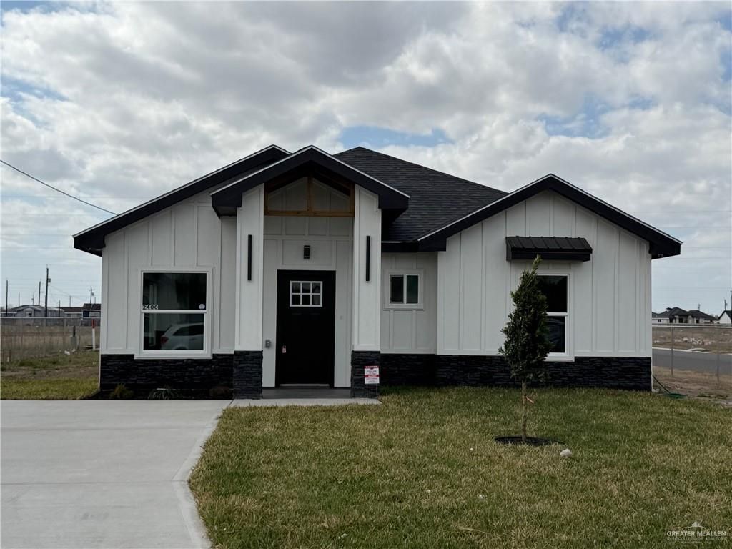 2400 Via Roma Lane, Weslaco, TX 78596