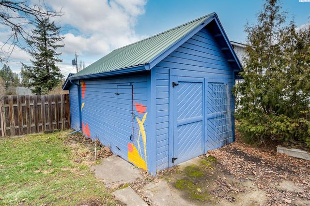 325 N K Street, Palouse, WA 99161