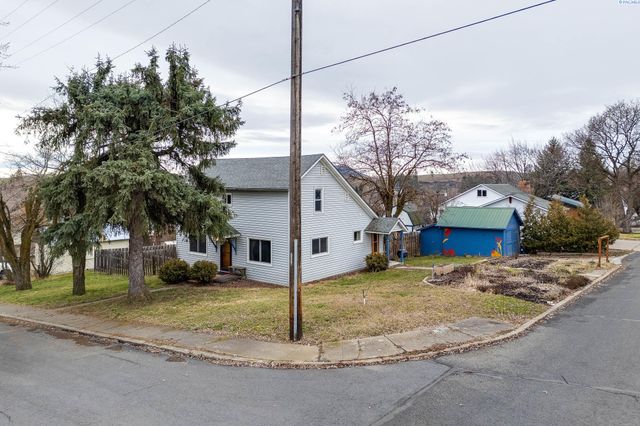 325 N K Street, Palouse, WA 99161