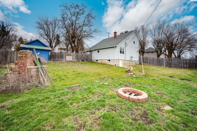 325 N K Street, Palouse, WA 99161