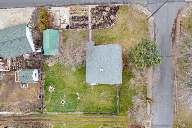 325 N K Street, Palouse, WA 99161