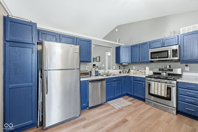 906 Moonlight Court, Mooresville, IN 46158