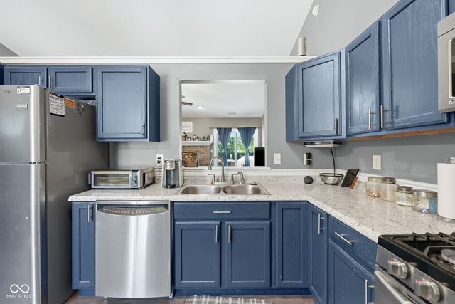 906 Moonlight Court, Mooresville, IN 46158