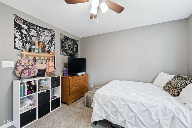 906 Moonlight Court, Mooresville, IN 46158