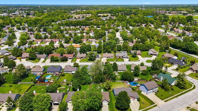 906 Moonlight Court, Mooresville, IN 46158
