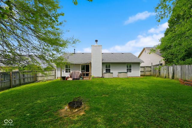 906 Moonlight Court, Mooresville, IN 46158