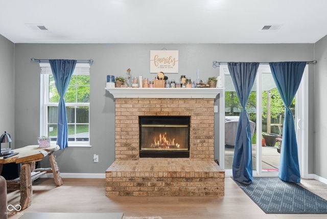 906 Moonlight Court, Mooresville, IN 46158