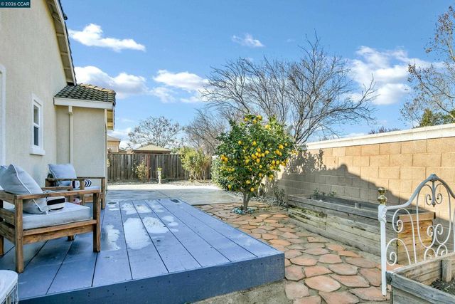 240 240 Harborage Court, Oakley, CA 94561