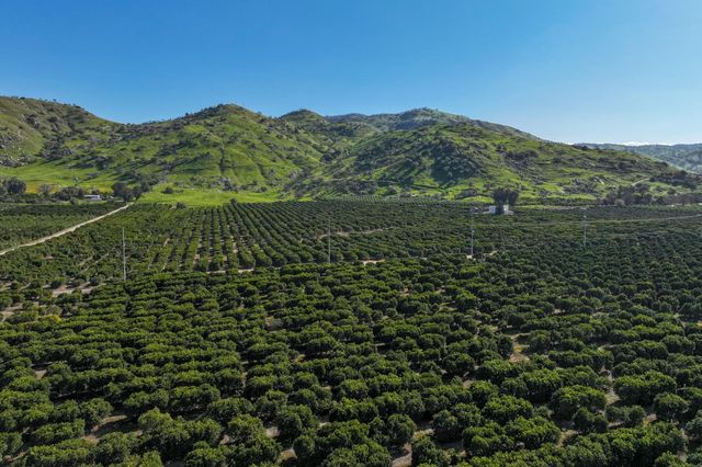 32204 Road 248, Lemon Cove, CA 93244