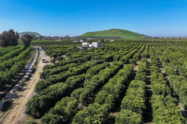 32204 Road 248, Lemon Cove, CA 93244