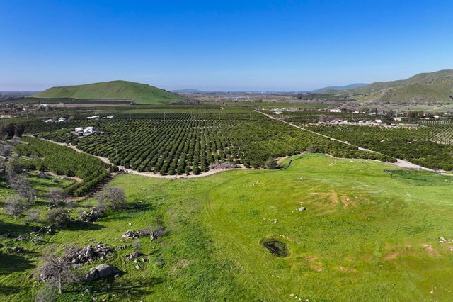 32204 Road 248, Lemon Cove, CA 93244