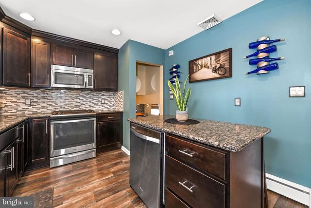 3802 BROOKFIELD AVE, Wilmington, DE 19803