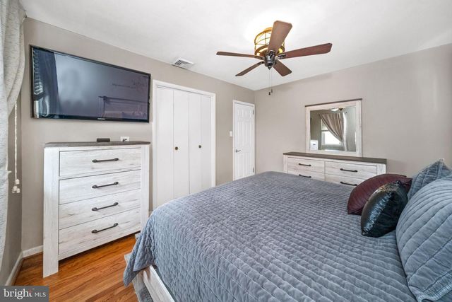 3802 BROOKFIELD AVE, Wilmington, DE 19803