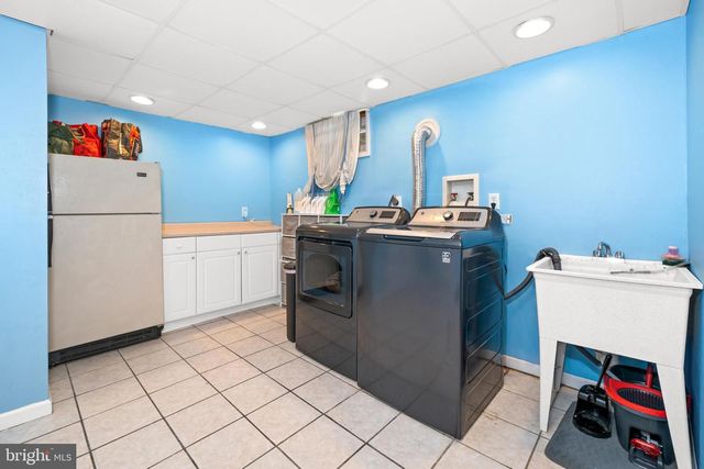 3802 BROOKFIELD AVE, Wilmington, DE 19803