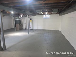 25695 Orchard Drive, Dearborn Heights, MI 48125