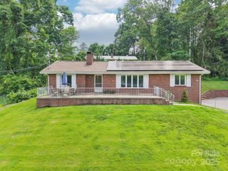 318 Old Leicester Highway, Asheville, NC 28806