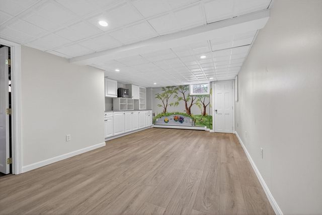 47 Springdale Ave, Dover, MA 02030