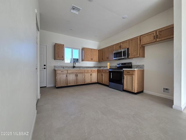 408 Calle Cipres, Rio Rico, AZ 85648