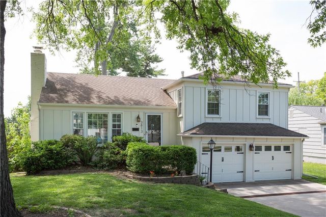 3813 W 79th Street, Prairie Village, KS 66208