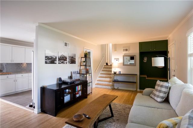 3813 W 79th Street, Prairie Village, KS 66208