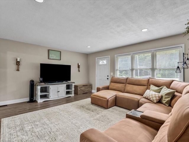 1550 Harrison Street, Reidsville, NC 27320