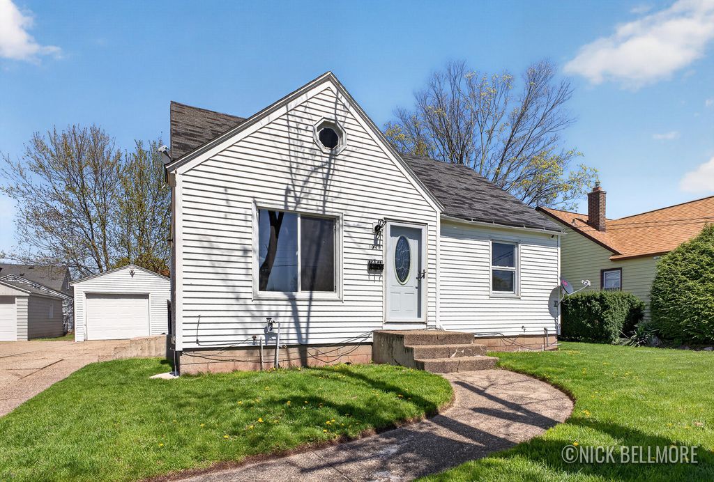 1049 Buckingham Street Sw, City Of Wyoming, MI 49509
