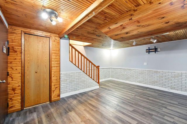 330 Willow Grove DRIVE #E, Pewaukee, WI 53072