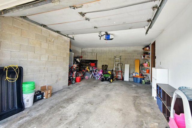330 Willow Grove DRIVE #E, Pewaukee, WI 53072