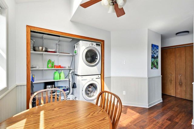 330 Willow Grove DRIVE #E, Pewaukee, WI 53072