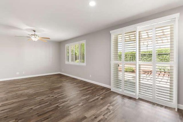 8013 Solomon Dr, Elk Grove, CA 95757