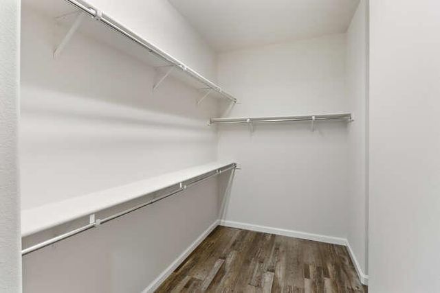 8013 Solomon Dr, Elk Grove, CA 95757