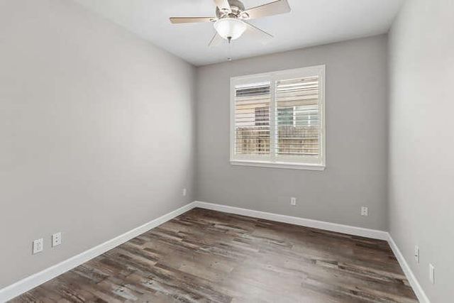 8013 Solomon Dr, Elk Grove, CA 95757