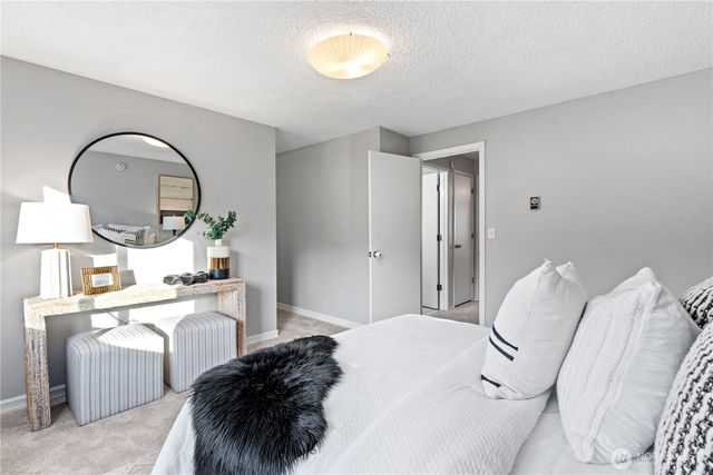 31921 46th Avenue SW, Federal Way, WA 98023