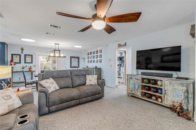 2951 GASLIGHT DRIVE, South Daytona, FL 32119