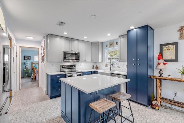 2951 GASLIGHT DRIVE, South Daytona, FL 32119