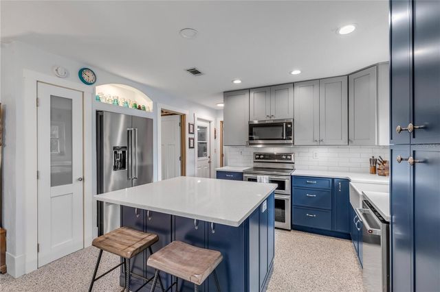 2951 GASLIGHT DRIVE, South Daytona, FL 32119