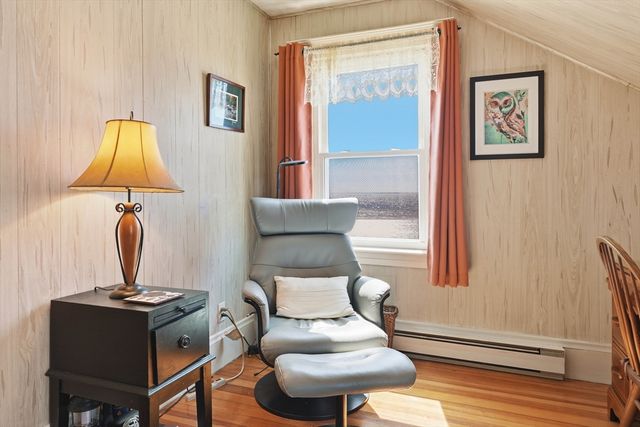 85 Willow Rd, Nahant, MA 01908