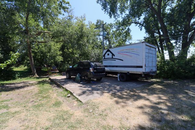 2123 Wallace Avenue, North Chicago, IL 60064