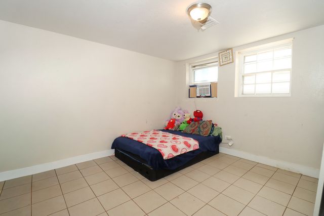 2123 Wallace Avenue, North Chicago, IL 60064