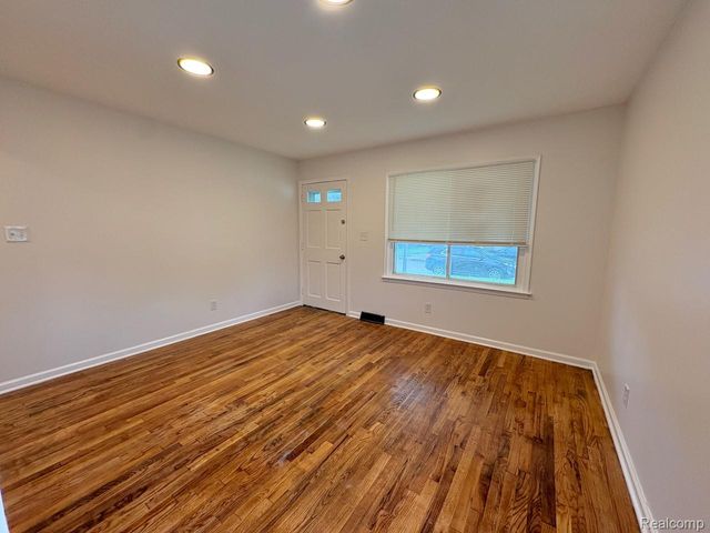 12524 Prospect Avenue, Warren, MI 48089