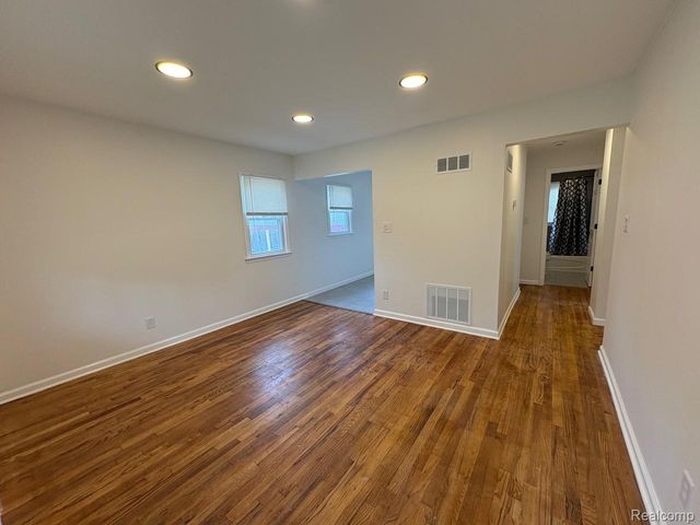 12524 Prospect Avenue, Warren, MI 48089