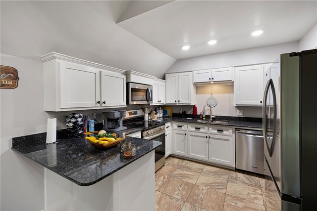 2812 W 17th Street, Russellville, AR 72802