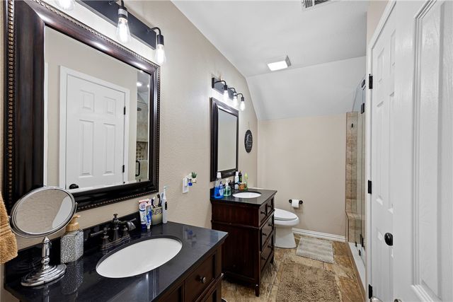2812 W 17th Street, Russellville, AR 72802
