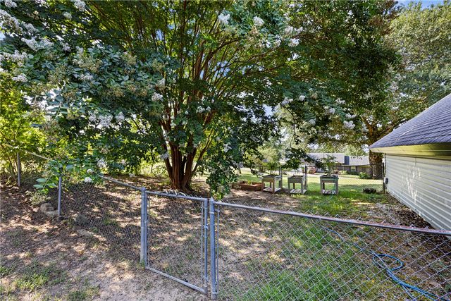 2812 W 17th Street, Russellville, AR 72802