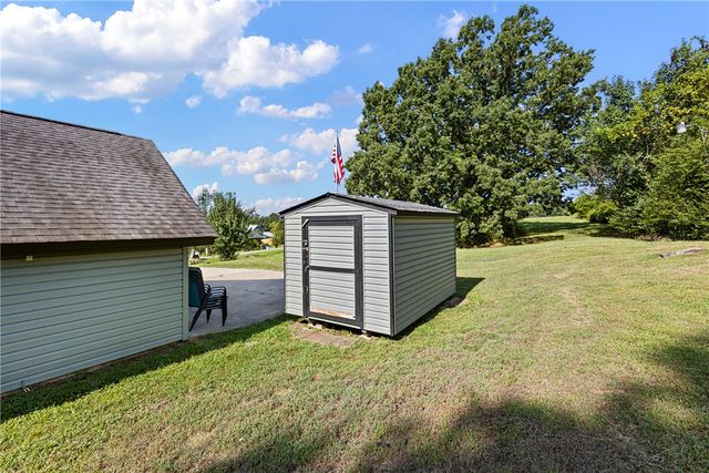 2812 W 17th Street, Russellville, AR 72802