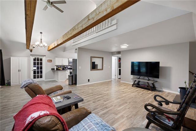 2812 W 17th Street, Russellville, AR 72802