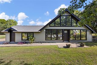 2812 W 17th Street, Russellville, AR 72802