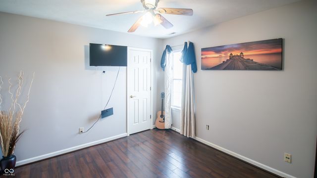 1605 Warren Lake Court, Indianapolis, IN 46229